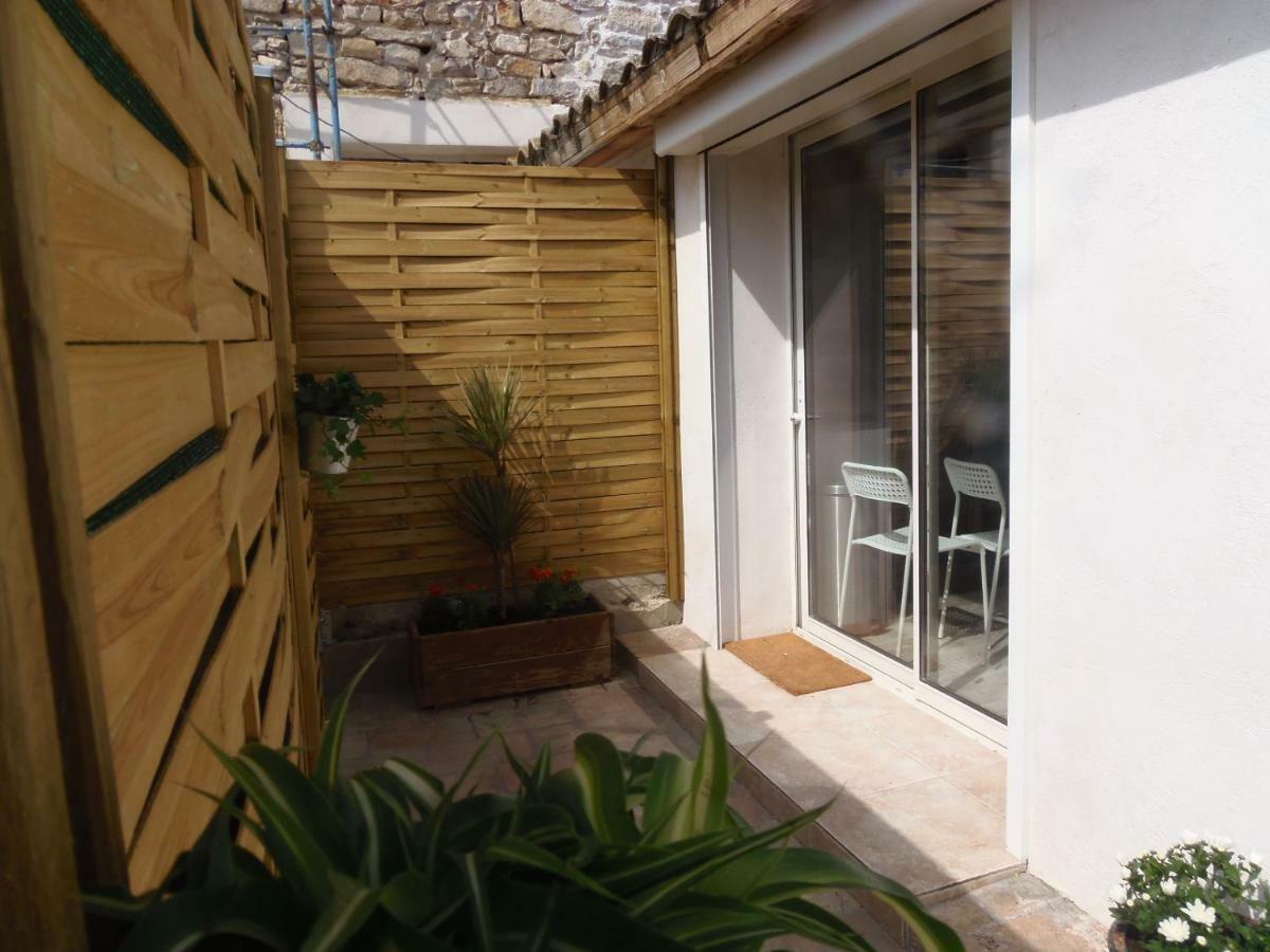 Апартаменты Joli Mazet Entre Montpellier Et Nimes Эмарг Экстерьер фото